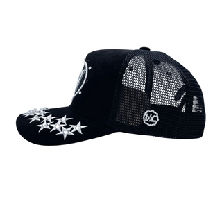 777 SUEDE- BLACK/WHITE